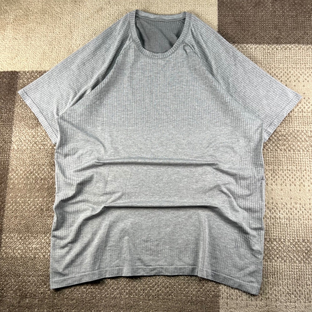 Lululemon Metal Vent Tech Short Sleeve Shirt Mens XXL Gray Heathered Workout Tee
